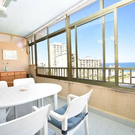 Vistas Al Mar Y Piscina 丰希罗拉