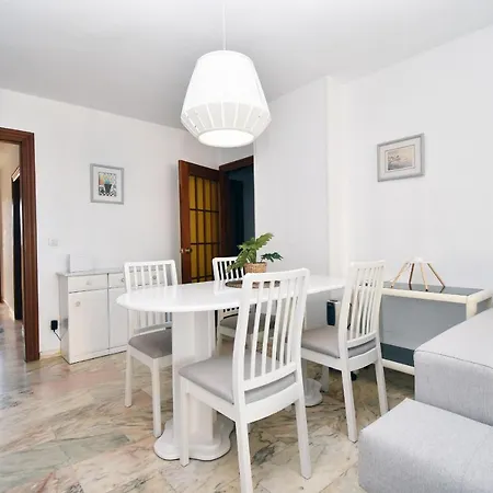 Vistas Al Mar Y Piscina 아파트