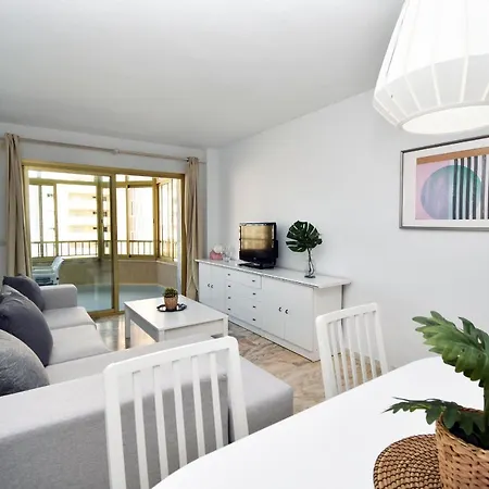 Vistas Al Mar Y Piscina 公寓 丰希罗拉