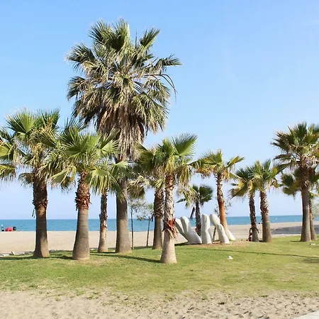 Vistas Al Mar Y Piscina * 푸엔히롤라