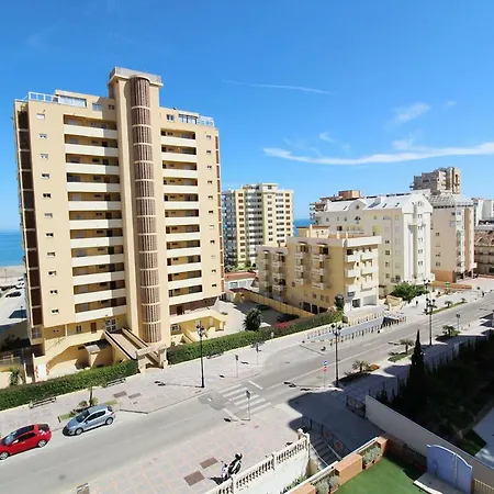 Vistas Al Mar Y Piscina 아파트 푸엔히롤라