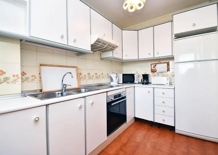 Vistas Al Mar Y Piscina